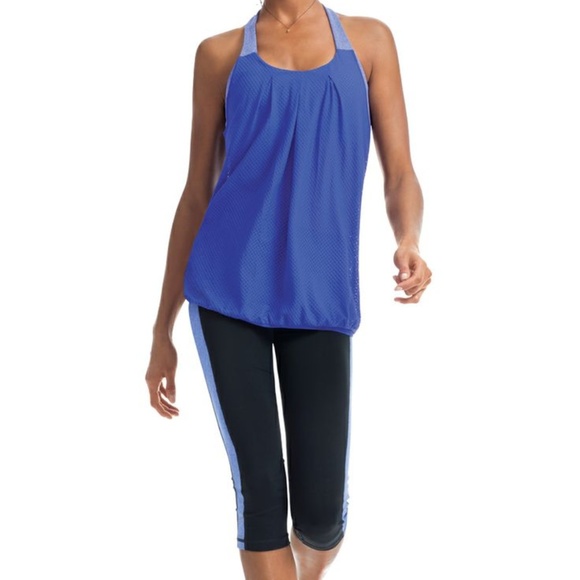 Cabi #809 Racer Crop - Picture 3 of 8